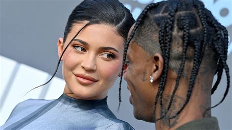 frau von travis scott|Kylie Jenner and Travis Scotts Relationship Timeline